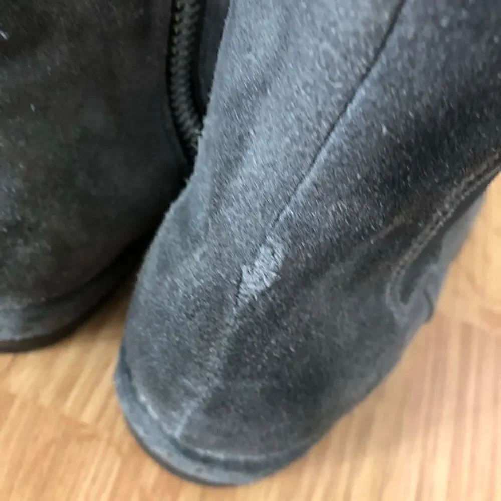 Bed Stu Tall Gray Suede Leather Boots Side Zip